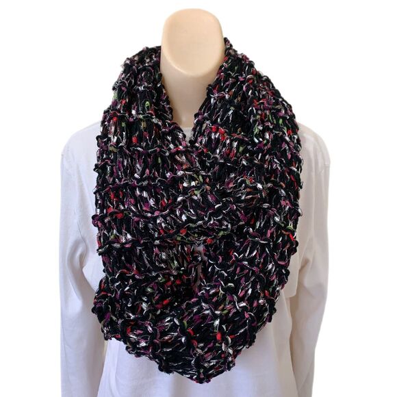 Handmade Womens Loose Knit Infinity Scarf Winter Chunky Preppy Casual Everyday - Picture 1 of 2